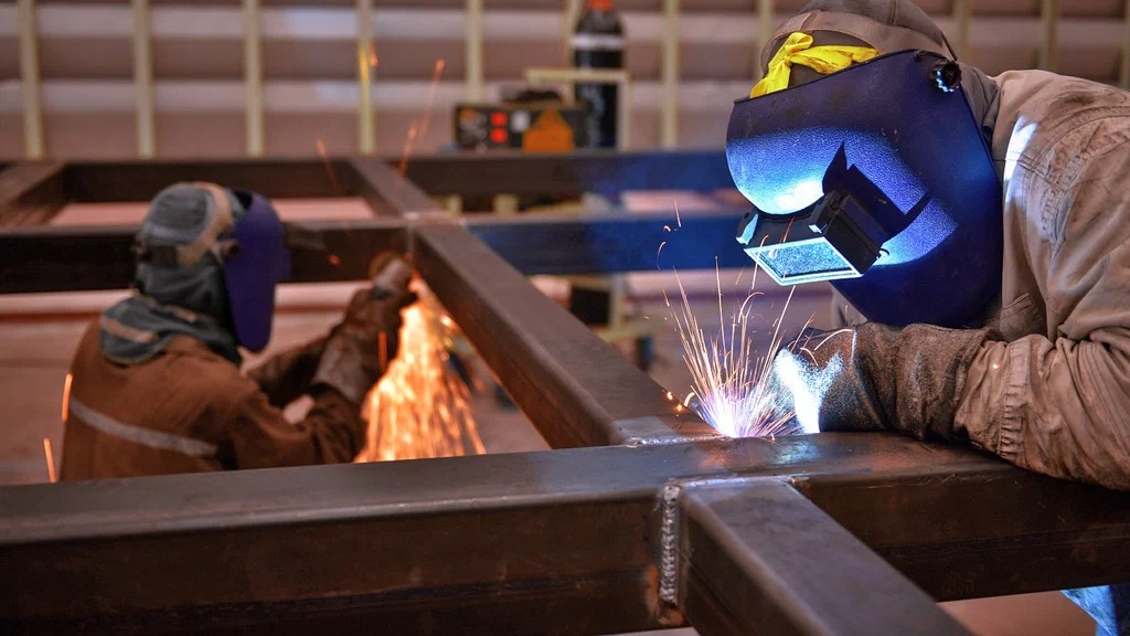 Metal Konstruksiya Layihələndirmə və Montaj Prosesi